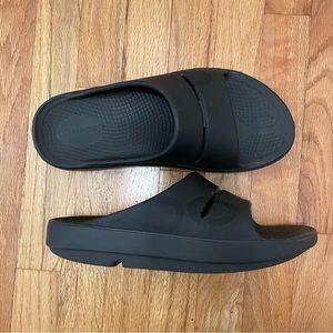 OOFOS squishy comfort 🤍